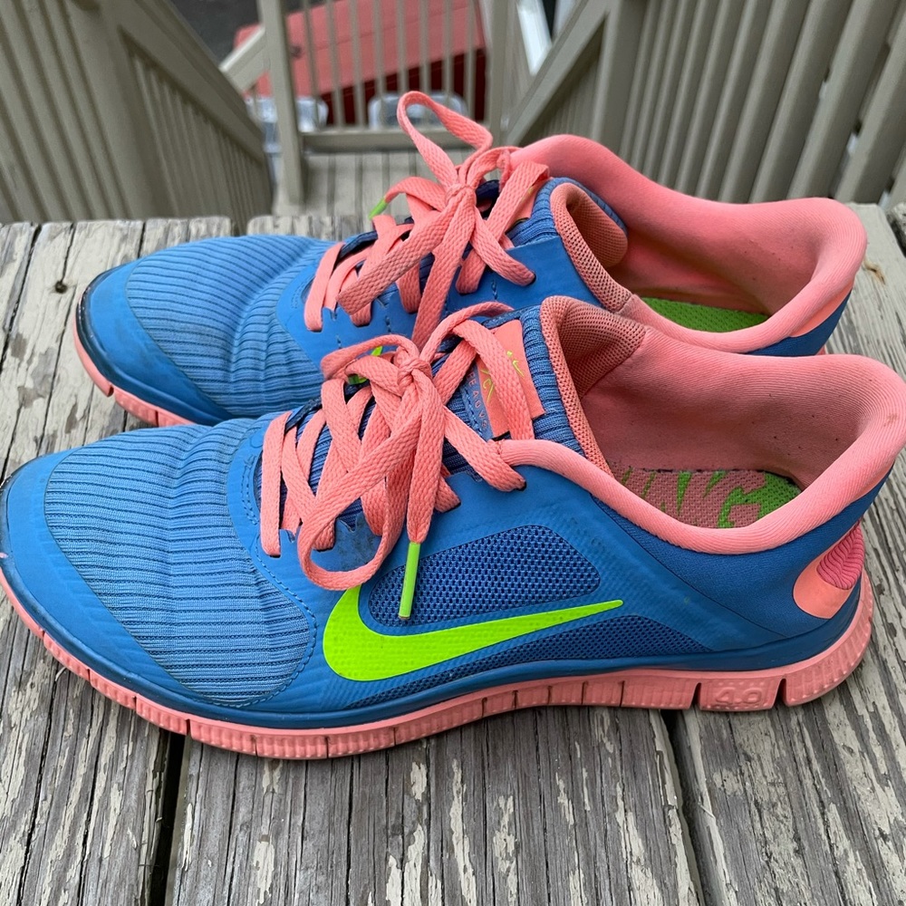Women’s size 8 Nike Running shoes